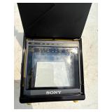 Sony Watchman Sports FD-44A Portable B&W TV FM Radio w/ Carry Bag