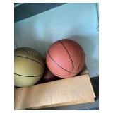 Head Sports Bag With Basketballs & Soccer Ball Mixed Sports Lot