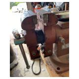 Larin 5 in Multi-Function Bench Vise Swivel Base Pipe Jaws