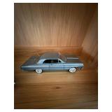 Lot of Vintage Style Diecast Cars & Skelly Gas Pump Display Models