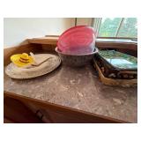 Assorted Kitchen Serveware Lot Glass Tray Bowls Baking Dishes