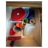 Assorted Plastic Food Storage Containers & Lids Kitchen Lot