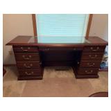 Traditional Mahogany-Finish Executive Desk & Tufted Leather Office Chair Set
