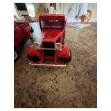 Set of 3 Vintage Red Diecast Model Trucks 1:18 Scale
