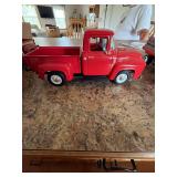 Set of 3 Vintage Red Diecast Model Trucks 1:18 Scale