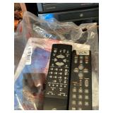 Magnavox & GE VHS VCR Players With Remotes VG2042 Video Cassette Lot