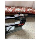 Delta 16 Inch Scroll Saw Model 40-530 Bench Top Tilting Table