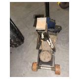 Heavy Duty Hydraulic Floor Jack With Integrated Jack Stand Lift