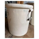 Red Wing Union Stoneware 8 Gallon Crock w/ Handles & Wing Mark