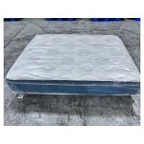 Jingxun Premium 12" Hybrid Queen Mattress - MSRP $249.99 - No Reserve!