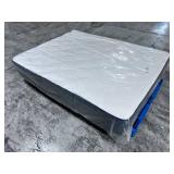 Beautyrest Silver BRS900 Plush Pillowtop Queen Mattress - MSRP $1,799.99 - No Reserve!