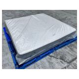 Serta iSeries Hybrid 300 Plush King Mattress - MSRP $2,499.00 - No Reserve!