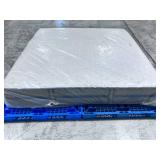 Serta iSeries Hybrid 300 Plush King Mattress - MSRP $2,499.00 - No Reserve!