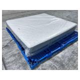 Serta iSeries Hybrid 300 Plush King Mattress - MSRP $2,499.00 - No Reserve!