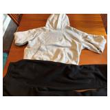 Gradual Gray Hooded Sweatshirt Women's Size Medium & Comfrt Women's Size Medium Black Sweatpants  *S