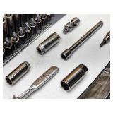 Craftsman 3/8' Metric Ratchet & Socket Set