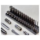 Craftsman 3/8' Metric Ratchet & Socket Set