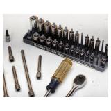 Craftsman 1/4' Ratchet & Socket Set