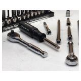 Craftsman 1/4' Ratchet & Socket Set