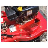 Yard Machine 3 in 1 Chipper, Vacuum, Shedder Unit