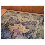 Blue Area Rug / Floral pattern / 106" x 71"