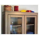 Glass Door Wood Cabinet 2-door/4-drawer/4-shelf