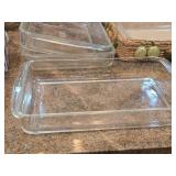 Lot of (8) Bakeware - Glass Casserole Dish (x5) and Wicker Carriers (x3)