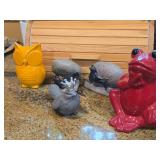 Lot of (5) Animal Décor - Ceramic Owl, Ceramic Frog, Resin Frog Holding Rock, Resin Bird