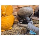 Lot of (5) Animal Décor - Ceramic Owl, Ceramic Frog, Resin Frog Holding Rock, Resin Bird