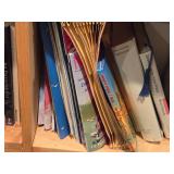 Lot of (3 Shelves) Books - Art, Collectibles, Sculpture, Pottery, Painting