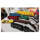 Big Ole Model Train Grab Box with Two Complete Engines and 3 Controllers. Read Descritpion