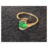 3.9-grams (total) - Lot of (2) Rings - 10K White Gold Pearl and 10K Gold Emerald