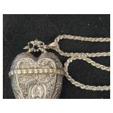 77.5-grams Sterling Silver Victorian Era Heart Locket Necklace / Vinaigrette / Hvervandsaeg 34'
