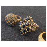 Lot of (4) Gemstone Rings