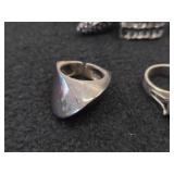 Lot of (16) Rings