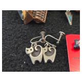 Lot of (7 Sets) Clip-on Earrings