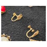 Lot of (12 Sets) Clip-on Earrings