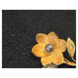 7-grams 18K Gold Flower Pin