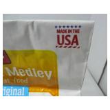 WinCo Gourmet Medley Original Dry Cat Food