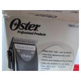 Pet Grooming Lot With Water Dispenser