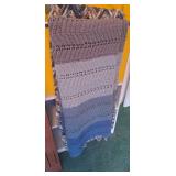 Pair of Queen Size Knit Blankets Blue Gray Chevron Ombre Throw Set