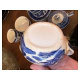 Blue Willow Transferware Tea Set Cups Saucers Creamer Sugar Bowl