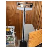 Vintage Health o meter Physician Beam Scale w/ Height Rod Floor Model