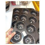 Nordic Ware Heart Bundt Pan Bakeware & Cookie Cutter Lot