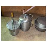 Vintage Aluminum & Stainless Cookware Bakeware Assorted Kitchen Lot