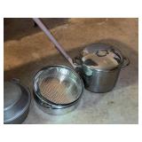 Vintage Aluminum & Stainless Cookware Bakeware Assorted Kitchen Lot