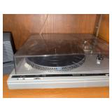 Technics SL-B2 Automatic Belt Drive Turntable w/ Dust Cover
