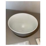 Essence of Life Ceramic Kitchenware Mixed Lot (Lot of 4)