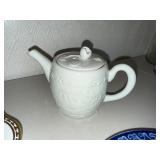 Mottahedeh, Coalport Plates & Relief Teapot Mixed Lot - 4-Piece