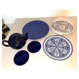 Blue-and-White Tableware Mixed Lot - 8-Piece